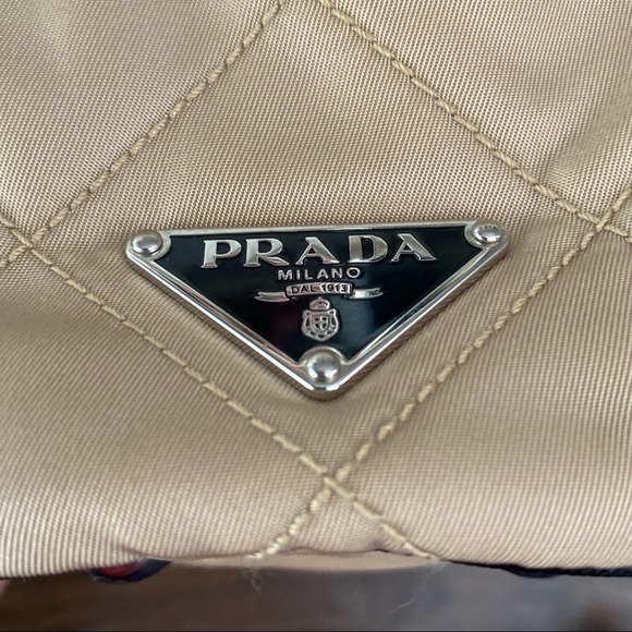Prada handbag - Picture 8 of 16